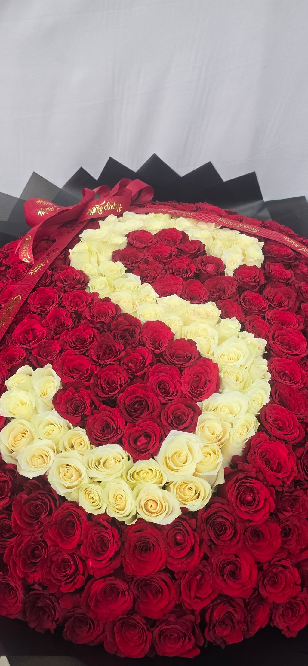 300 Roses with latter