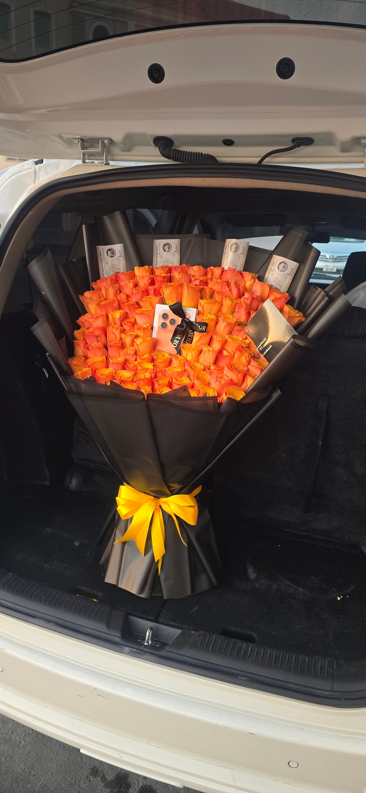 101 Rose with gift